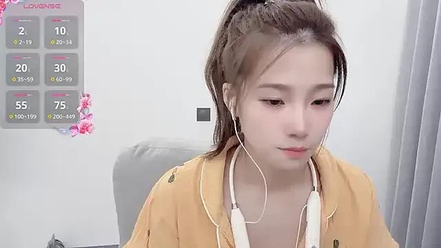 yuyu_77 on StripChat