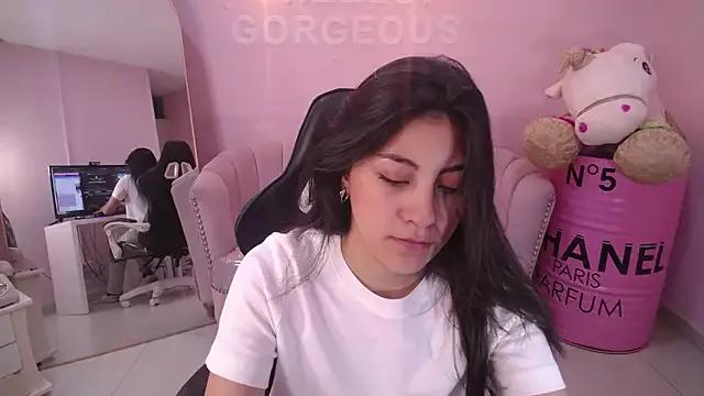 Freechat Zoe_Blaze_A on StripChat